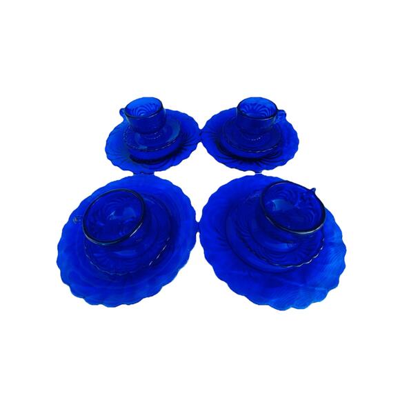 Vintage Doll Size Place Setting Cobalt Blue Glass 4 Plates 4 Teacups 4 Saucers - Picture 3 of 16